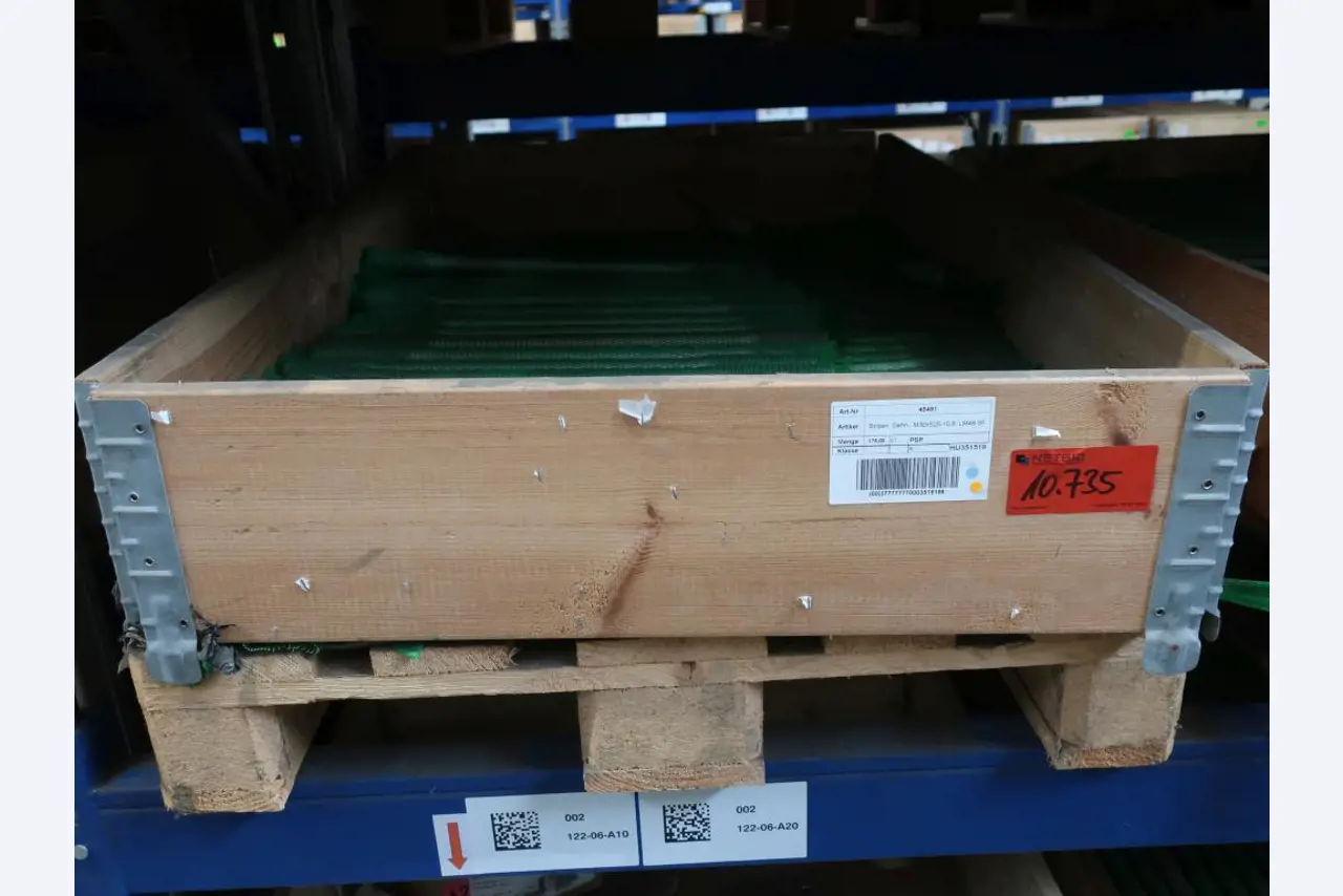 Sale of the no longer needed assets formerly used by an international manufacturer of wind turbines
-3