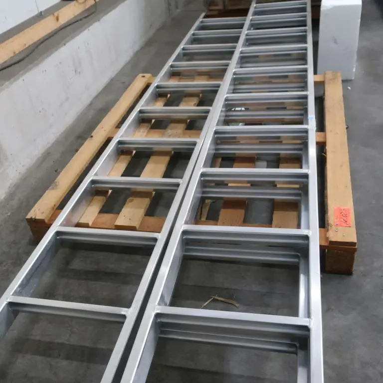 3 aluminium ladders, roof 3.XM Günzburger