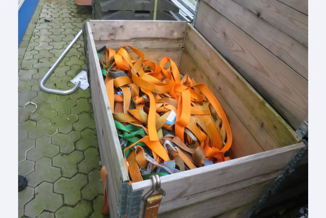 Sale of the no longer needed assets formerly used by an international manufacturer of wind turbines-1