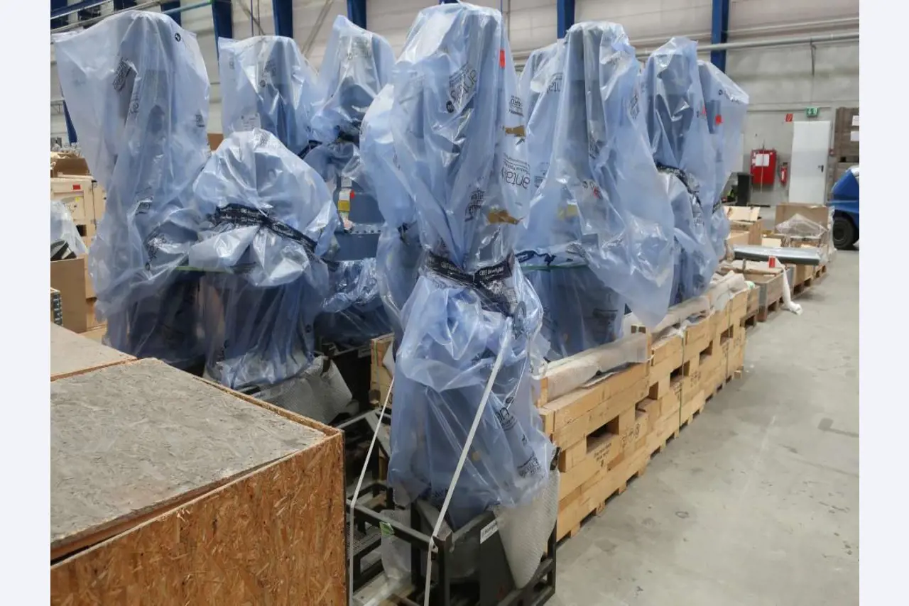 Sale of the no longer needed assets formerly used by an international manufacturer of wind turbines
-1