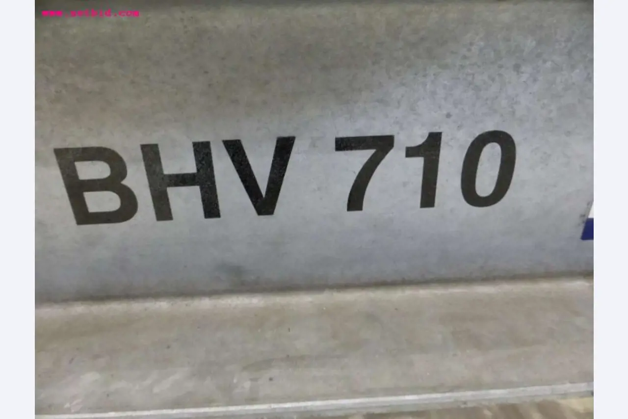 Vermarktung der freiwerdenden Assets eines internationalen Herstellers von Windenergieanlagen
-2