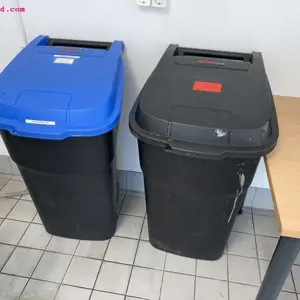 3 Plastic waste bins Rotho