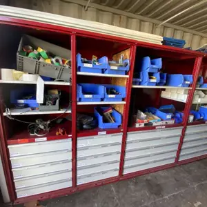 Tool shelf