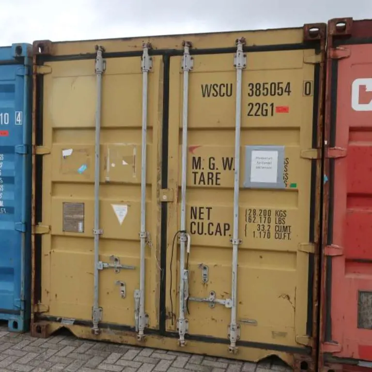 20`- Sea container (standard box)