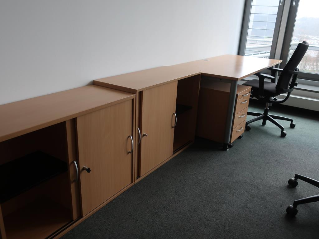 Commercialisation des actifs libérés par un fabricant international d'éoliennes
-4