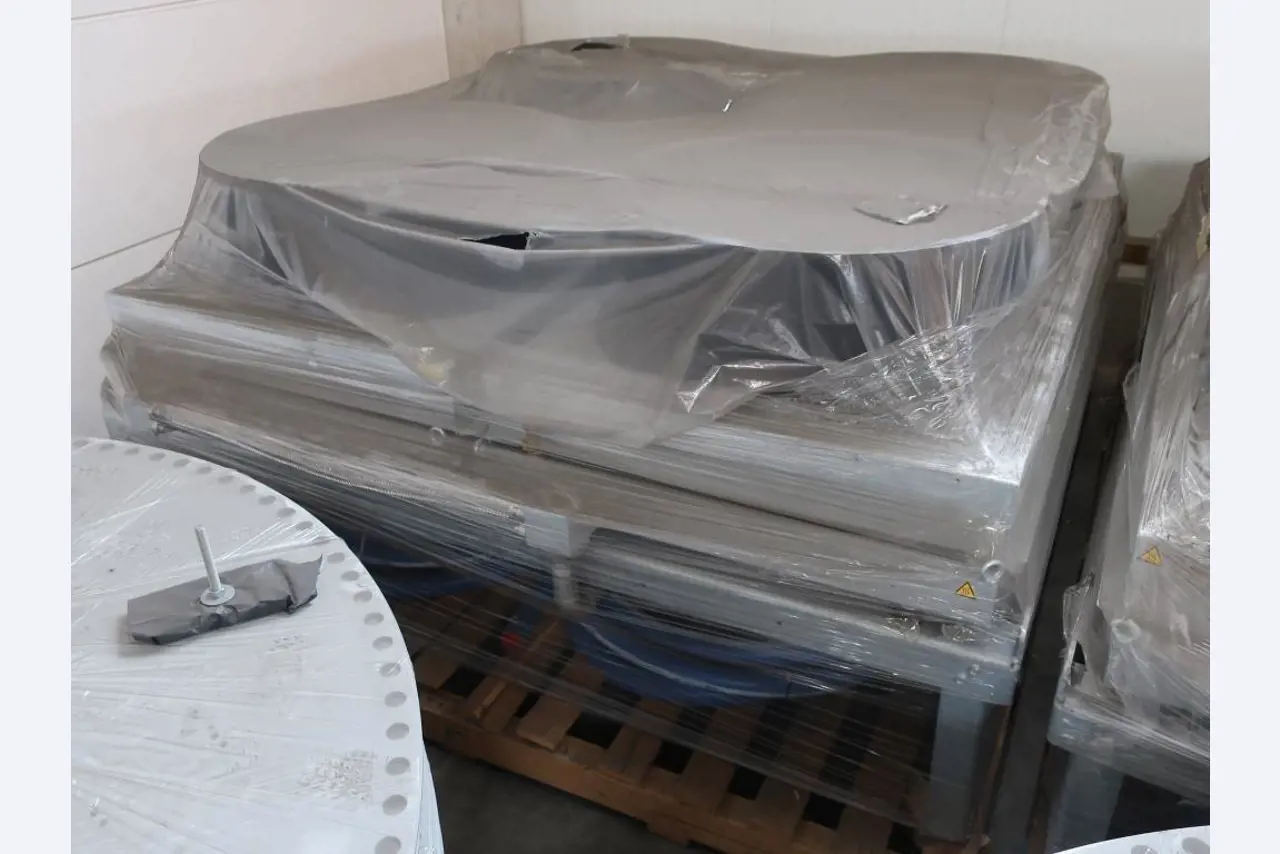 Sale of the no longer needed assets formerly used by an international manufacturer of wind turbines
-1