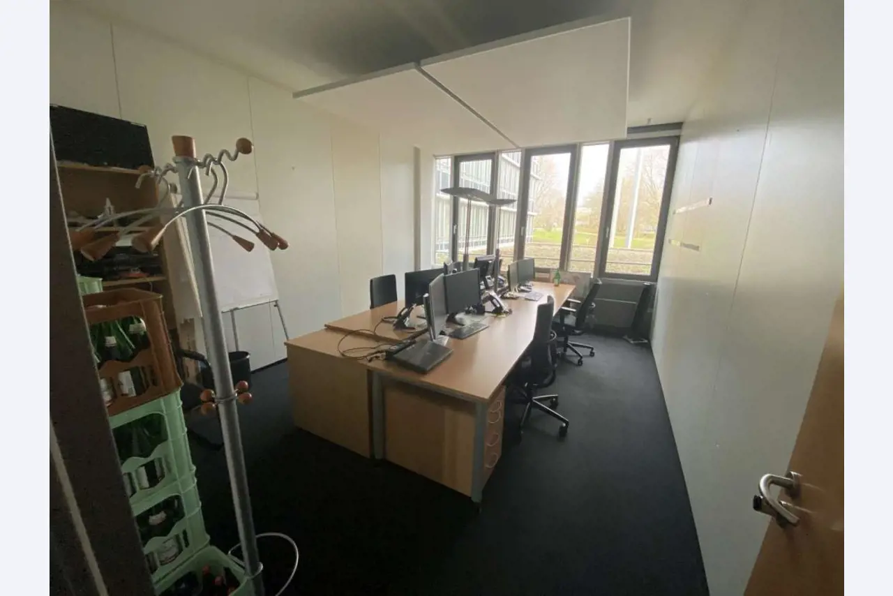 Sale of the no longer needed assets formerly used by an international manufacturer of wind turbines-1