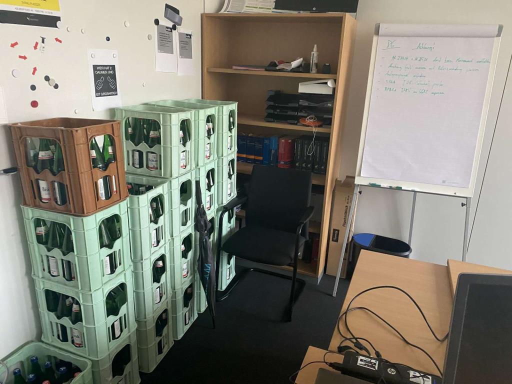 Sale of the no longer needed assets formerly used by an international manufacturer of wind turbines

-3