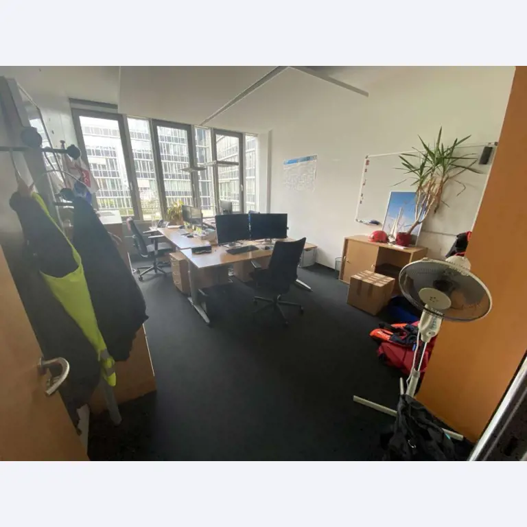 Sale of the no longer needed assets formerly used by an international manufacturer of wind turbines
-1