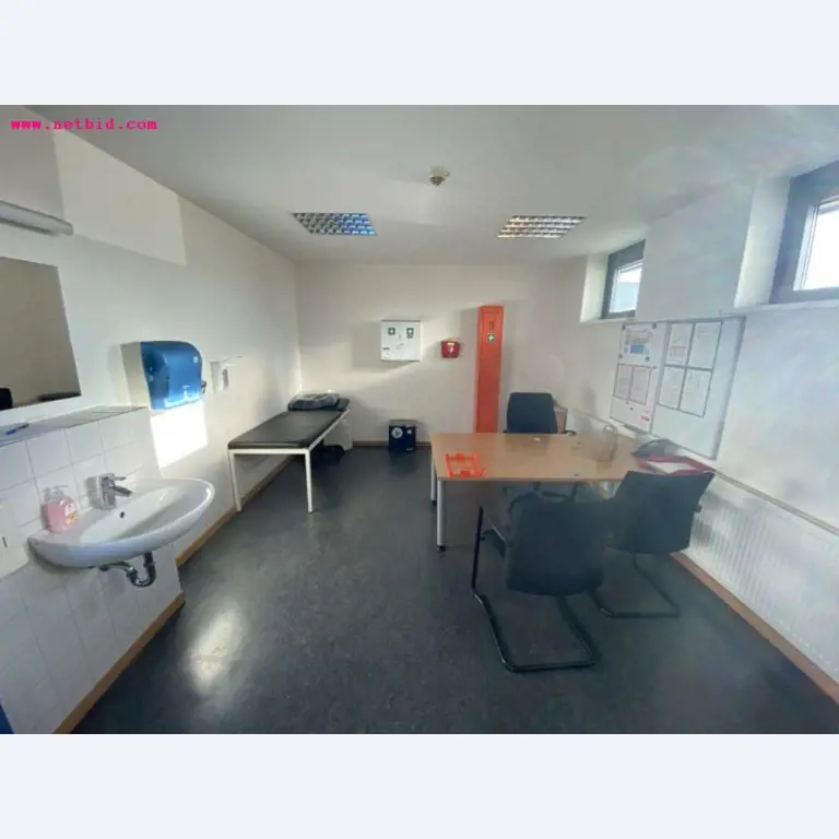 Sale of the no longer needed assets formerly used by an international manufacturer of wind turbines
-1