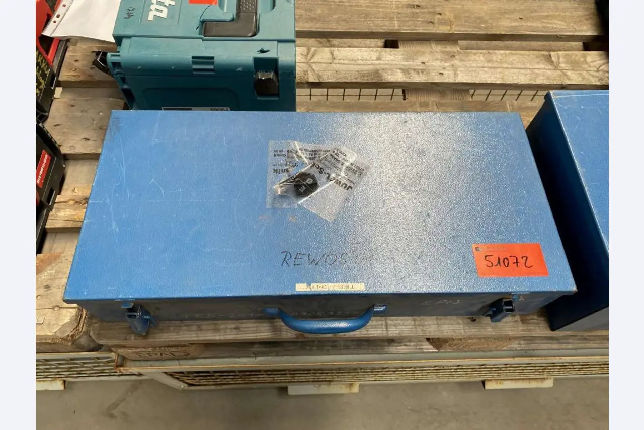 Sale of the no longer needed assets formerly used by an international manufacturer of wind turbines-3