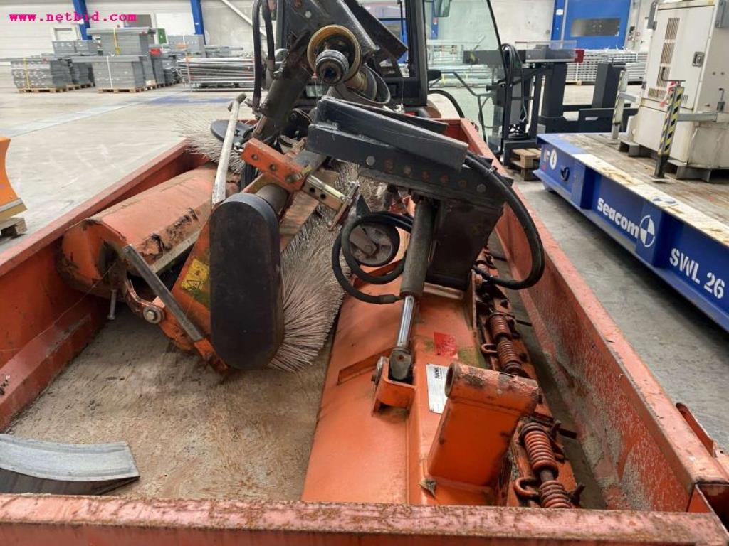 Sale of the no longer needed assets formerly used by an international manufacturer of wind turbines

-6