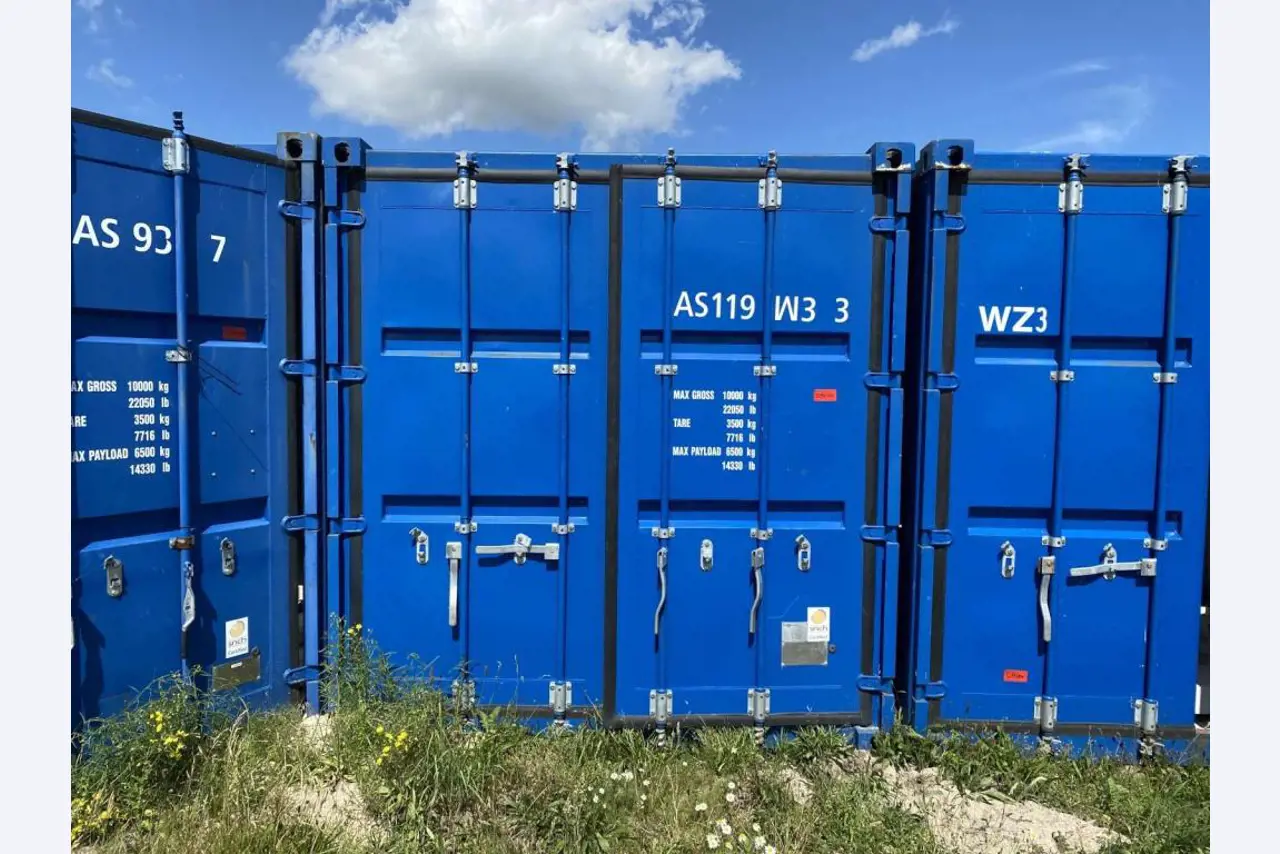 Kontenery morskie (10, 20, 40 stóp)<br> z lokalizacji Bremerhaven-1