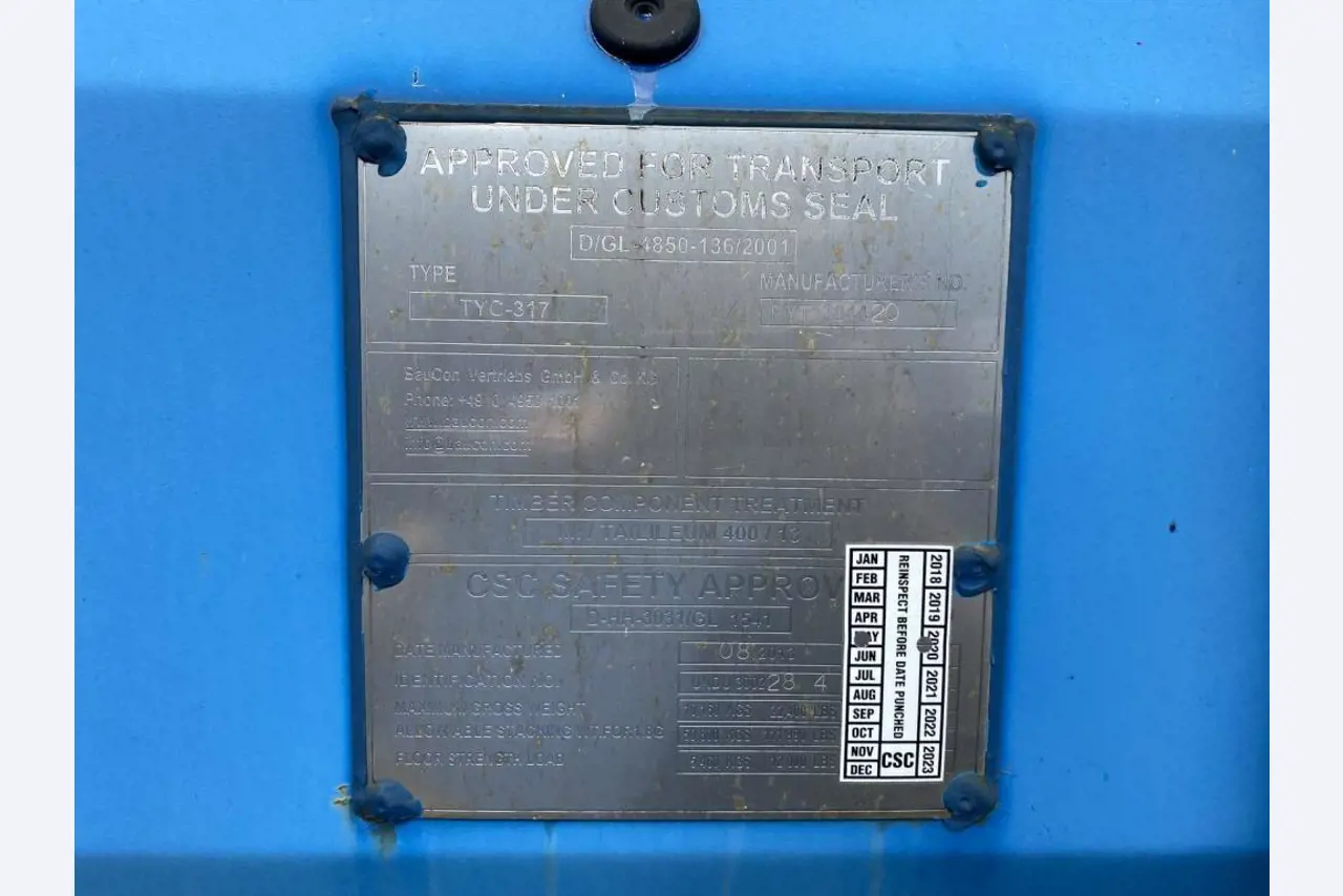 Námořní kontejnery (10, 20, 40 stop)<br> z lokality Bremerhaven-2