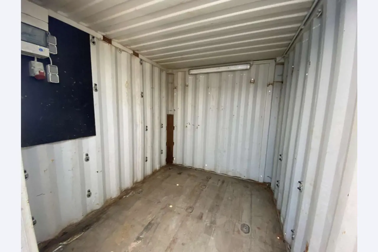 Morski zabojniki (10, 20, 40 čevljev)<br> iz lokacije Bremerhaven-2