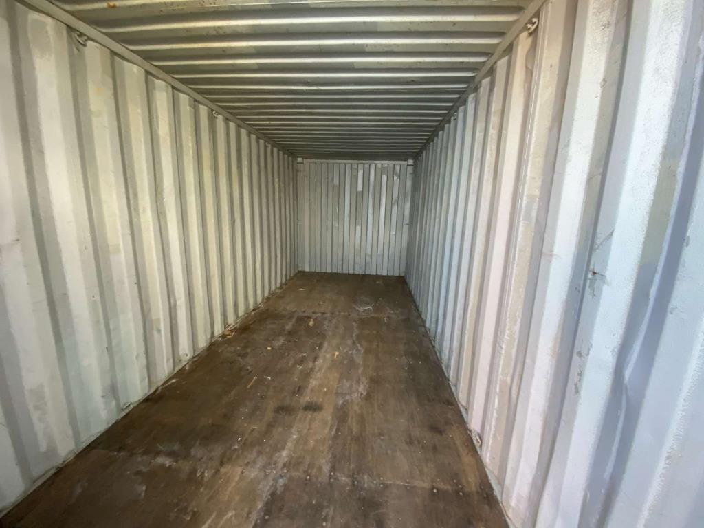 sea containers (10, 20, 40 ft.)<br> located at Bremerhaven (Germany)-2