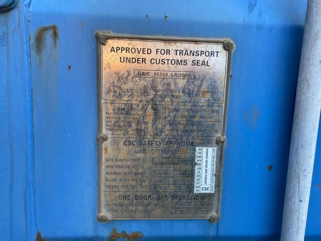 sea containers (10, 20, 40 ft.)<br> located at Bremerhaven (Germany)-3