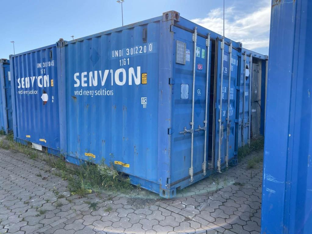 sea containers (10, 20, 40 ft.)<br> located at Bremerhaven (Germany)-1