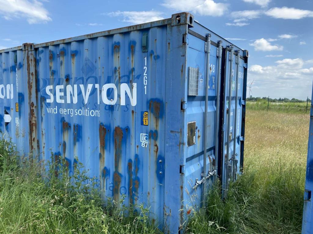 sea containers (10, 20, 40 ft.)<br> located at Bremerhaven (Germany)-1