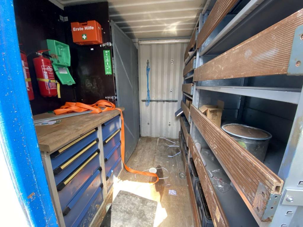 sea containers (10, 20, 40 ft.)<br> located at Bremerhaven (Germany)-2