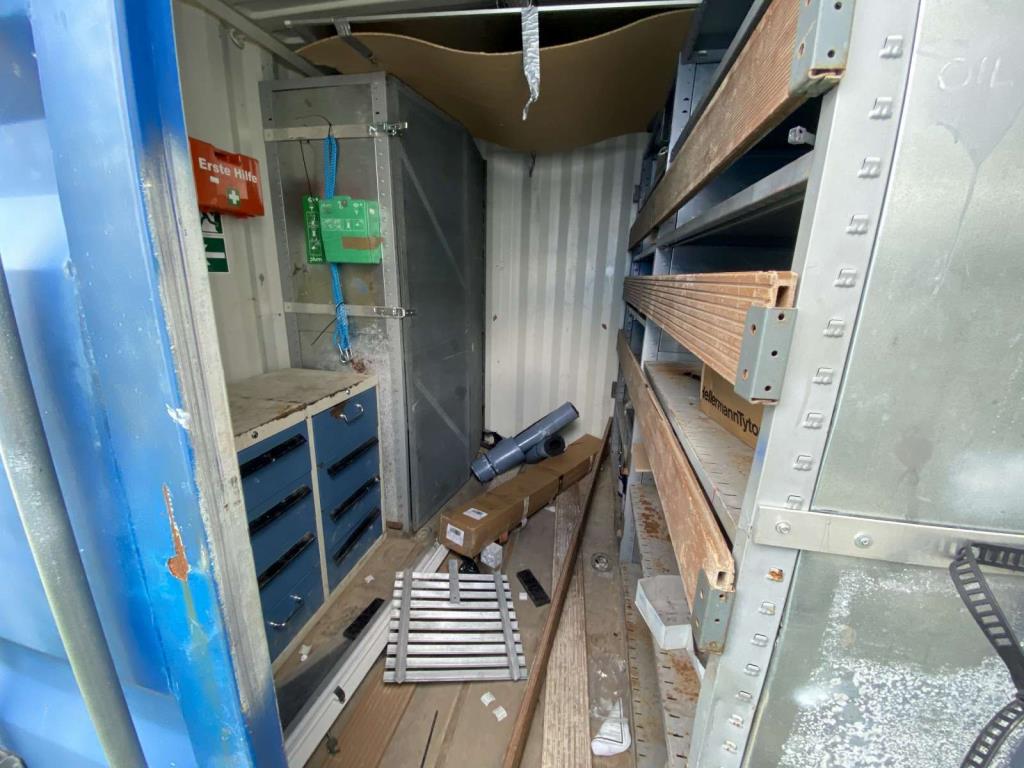 sea containers (10, 20, 40 ft.)<br> located at Bremerhaven (Germany)-2