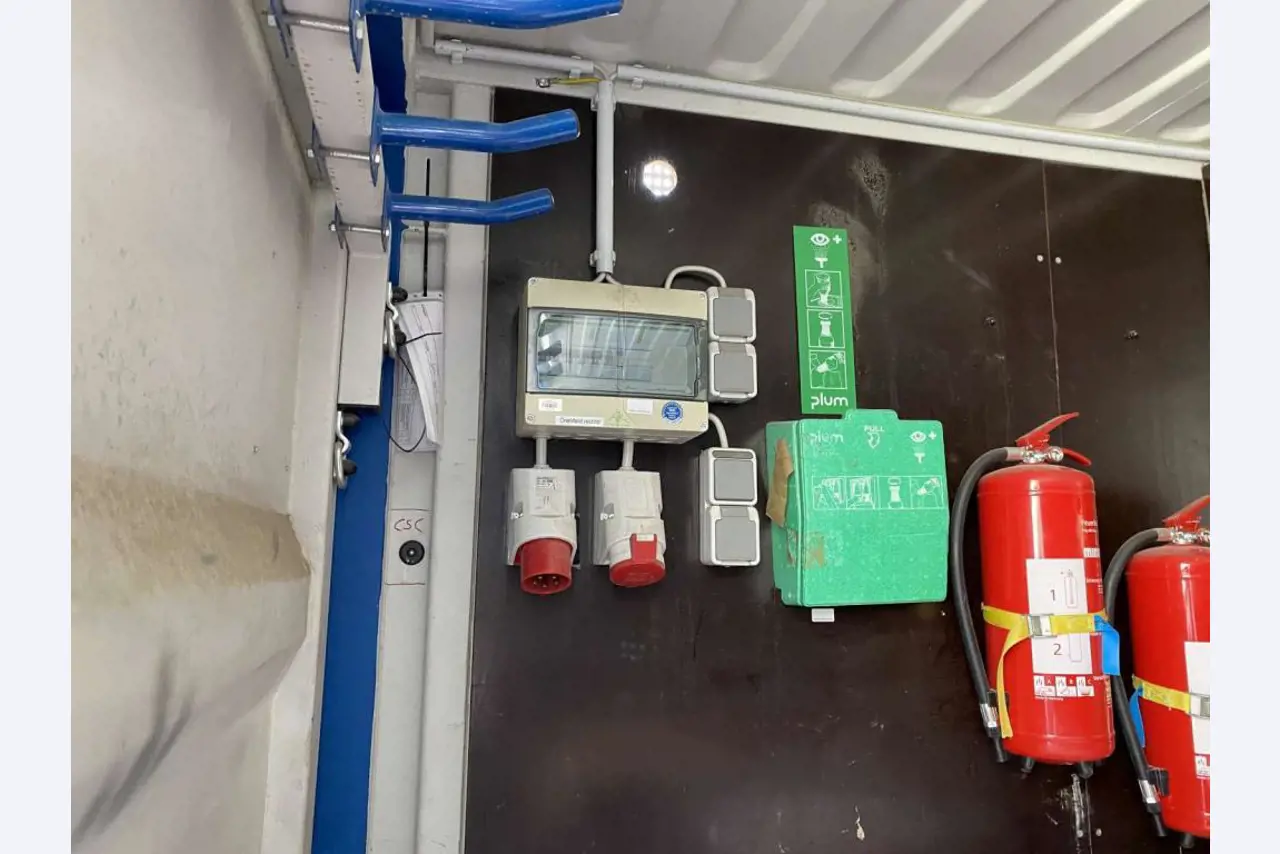 Kontenery morskie (10, 20, 40 stóp)<br> z lokalizacji Bremerhaven-3