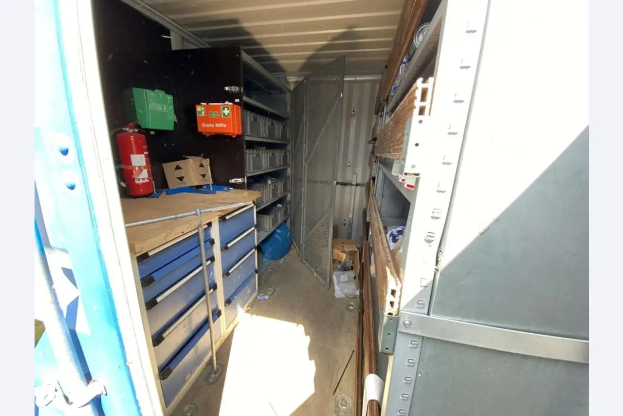 Kontenery morskie (10, 20, 40 stóp)<br> z lokalizacji Bremerhaven-2