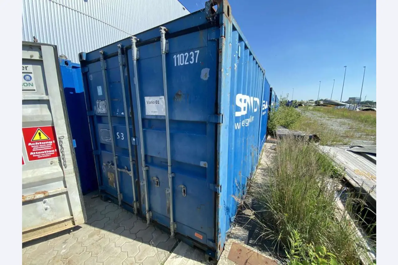 Morski zabojniki (10, 20, 40 čevljev)<br> iz lokacije Bremerhaven-1