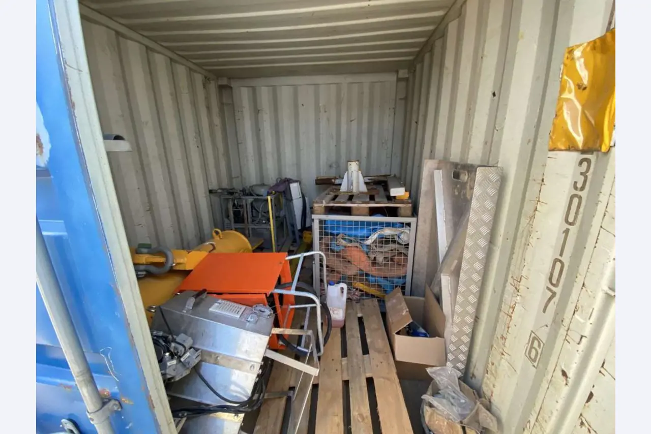 Morski zabojniki (10, 20, 40 čevljev)<br> iz lokacije Bremerhaven-2