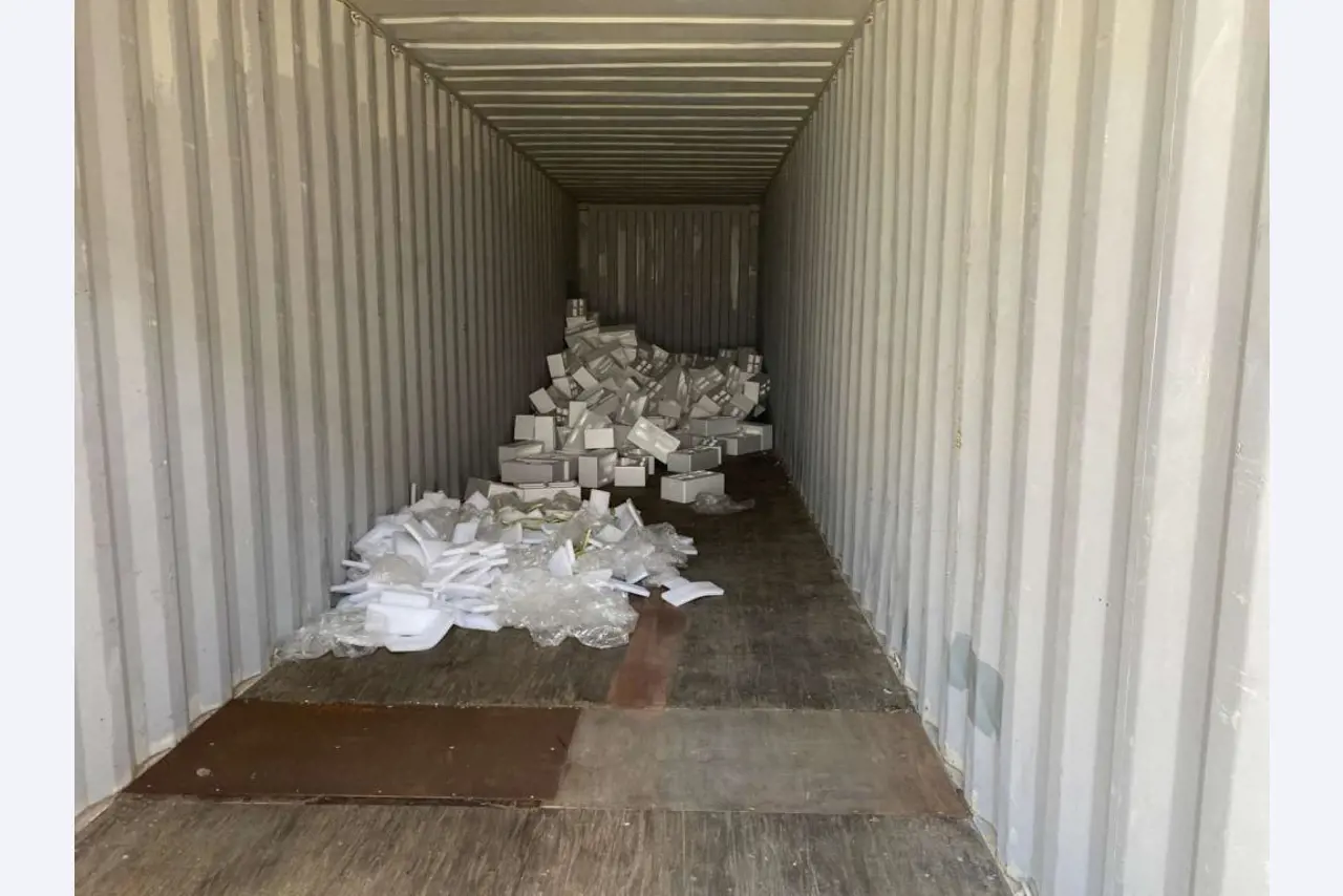 Contentores marítimos (10, 20, 40 pés)<br> a partir de Bremerhaven-3