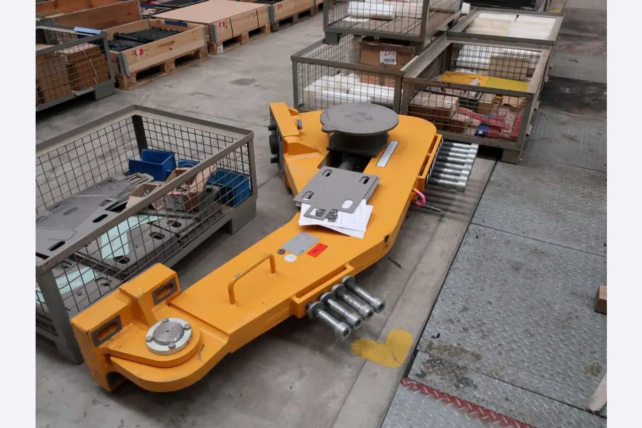 Sale of the no longer needed assets formerly used by an international manufacturer of wind turbines
-1