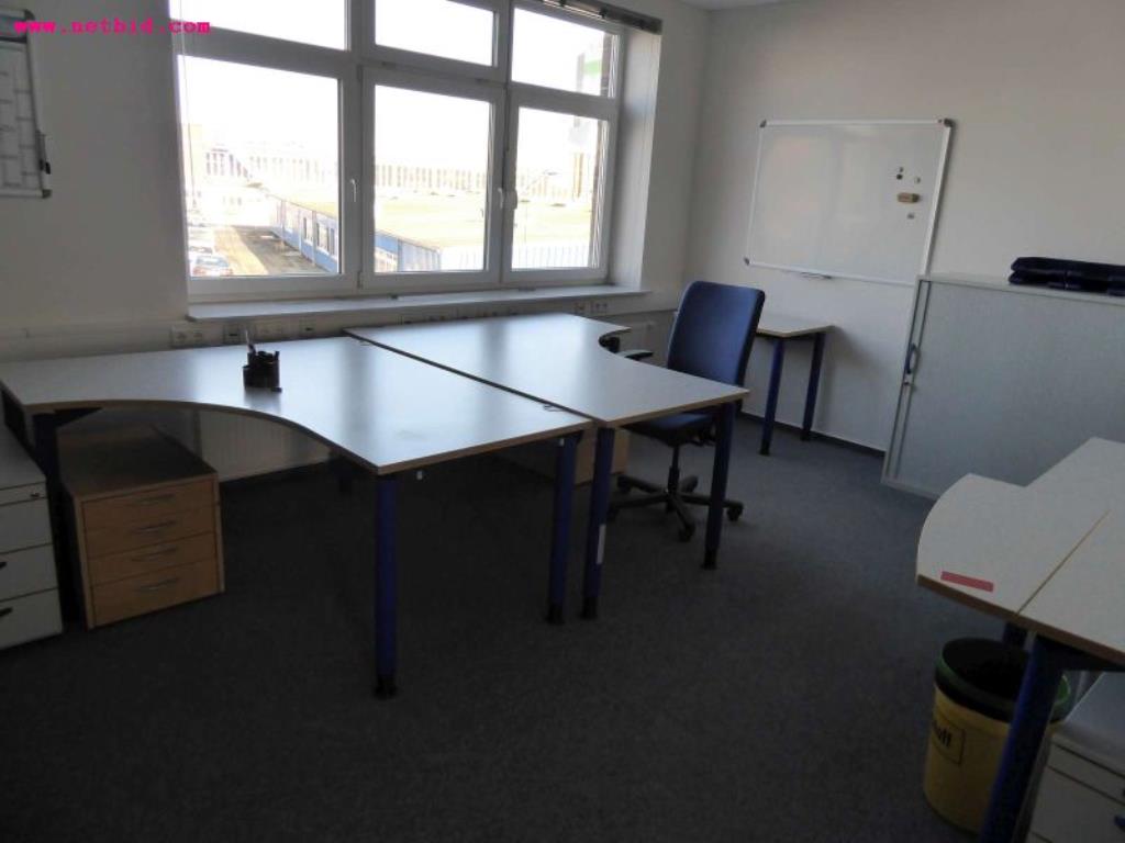 Sale of the no longer needed assets formerly used by an international manufacturer of wind turbines-16