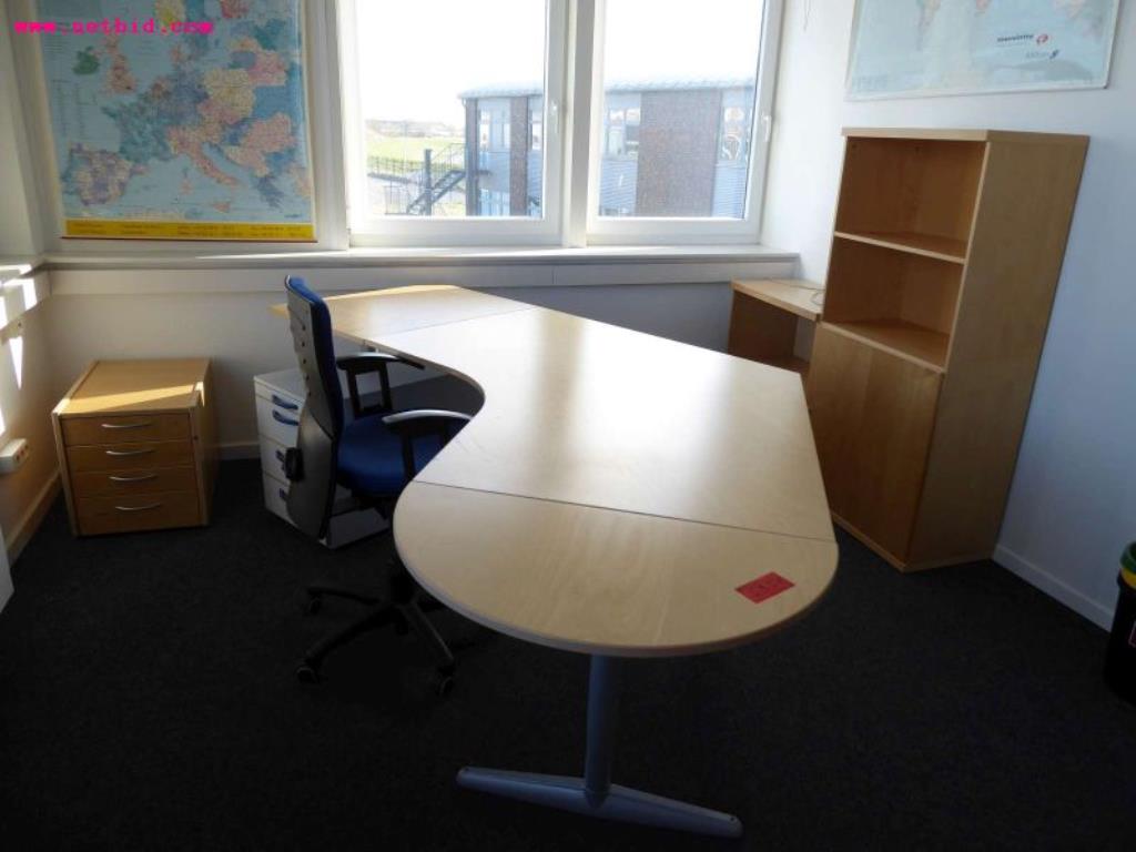 Sale of the no longer needed assets formerly used by an international manufacturer of wind turbines-30