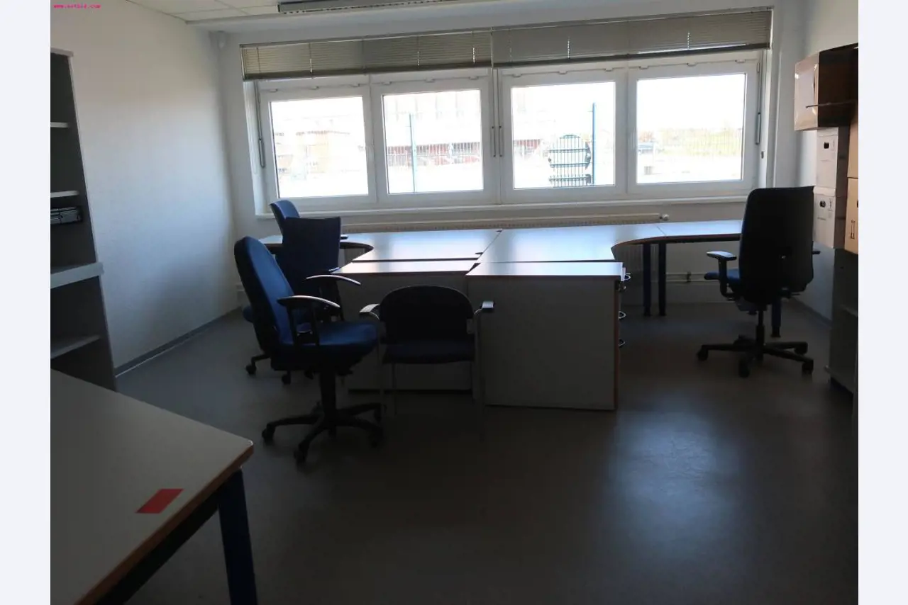 Sale of the no longer needed assets formerly used by an international manufacturer of wind turbines
-12