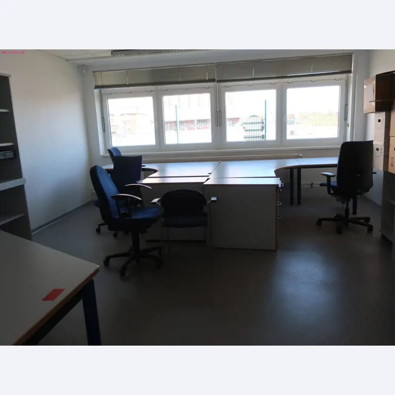 Sale of the no longer needed assets formerly used by an international manufacturer of wind turbines
-12