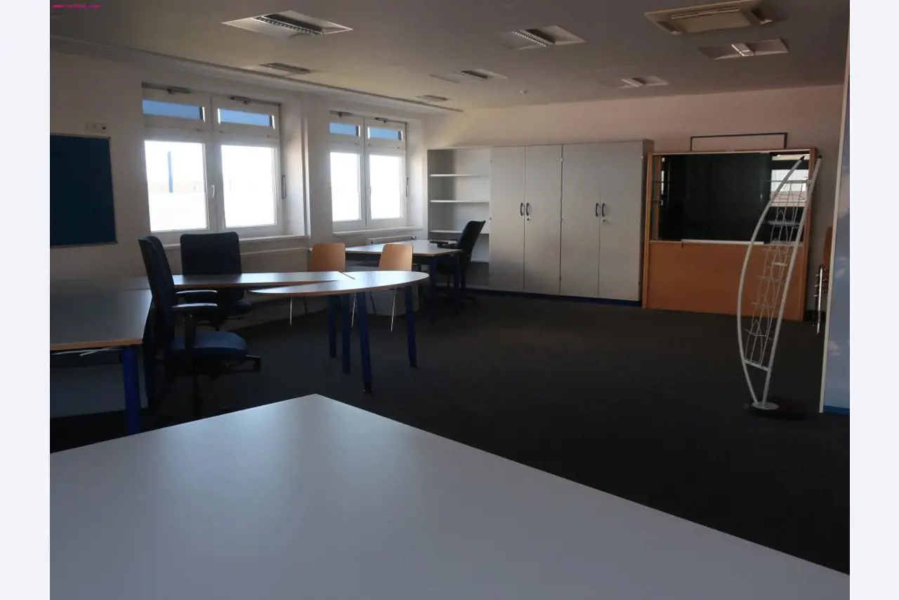 Sale of the no longer needed assets formerly used by an international manufacturer of wind turbines
-14