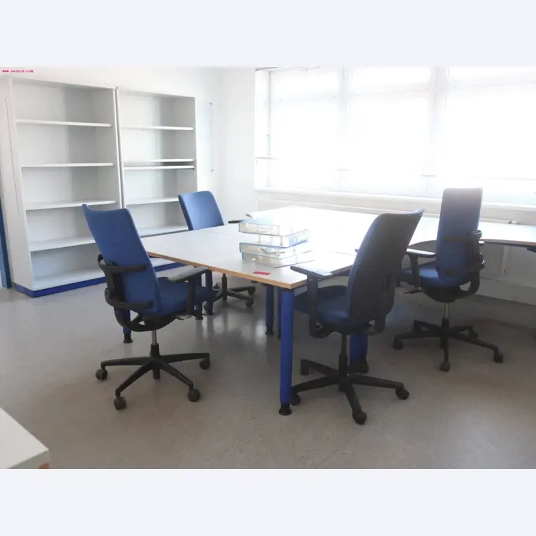 Sale of the no longer needed assets formerly used by an international manufacturer of wind turbines
-3