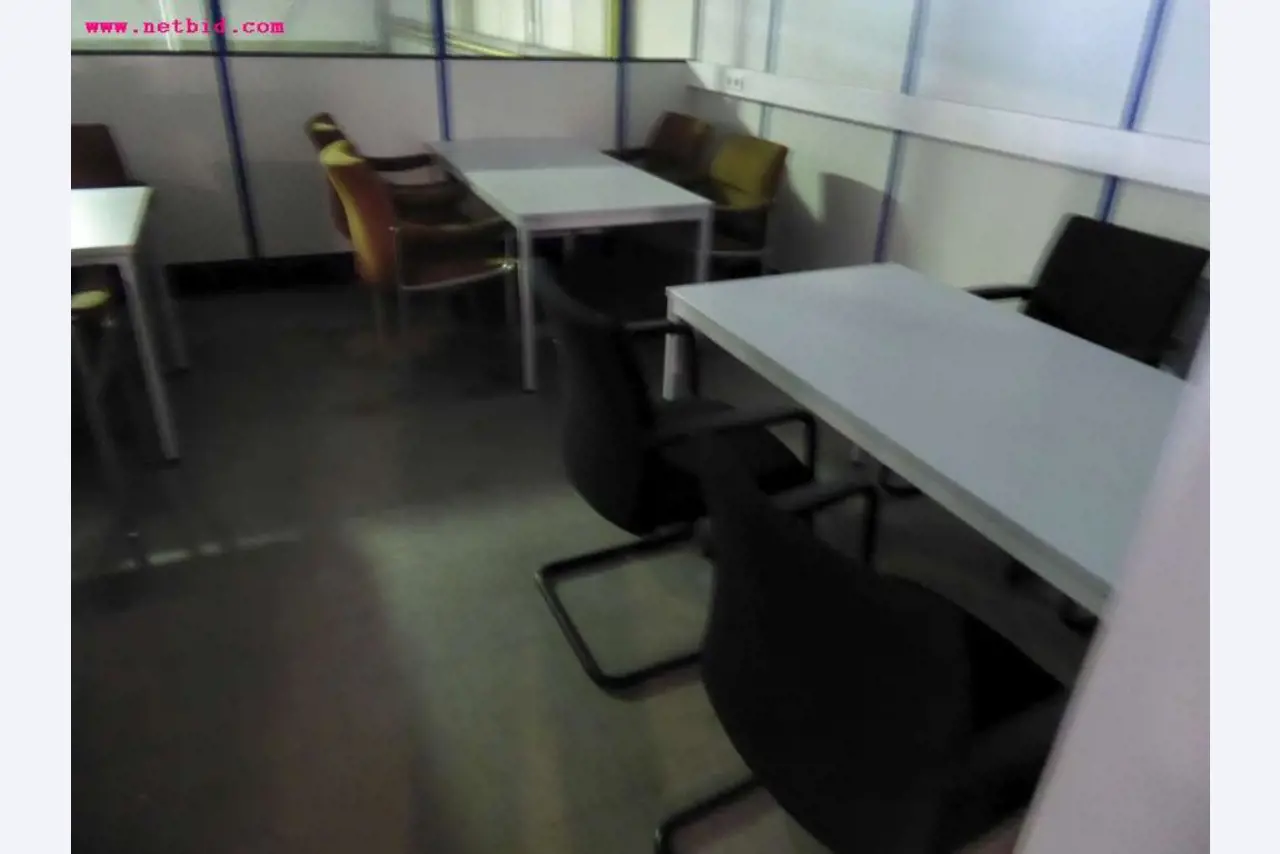 Commercialisation des actifs libérés par un fabricant international d'éoliennes
-9