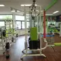 thumbnail-gepflegte Ausstattung eines Fitnessstudios <br>-7