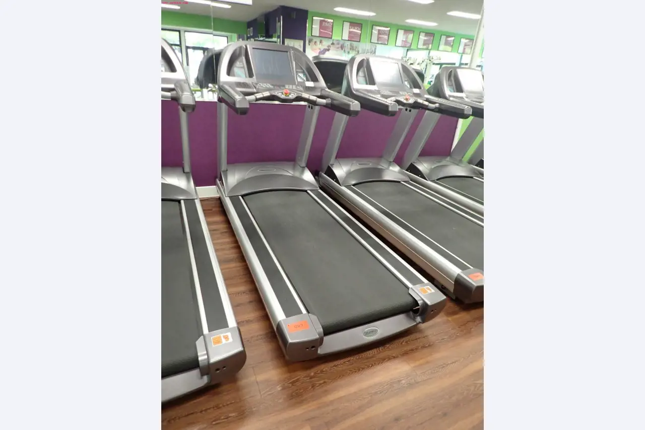fitness center equipment<br>-1