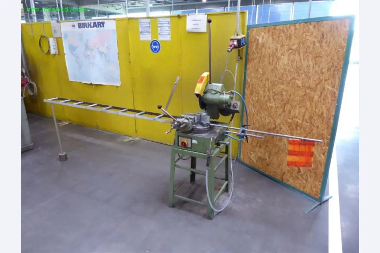 Machines pour le travail des métaux et la transformation des métaux <br>-1