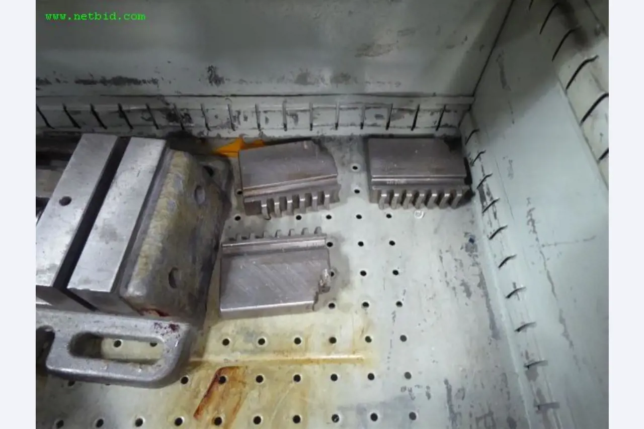 Maschinen zur Metallbearbeitung und Metallverarbeitung <br>-11