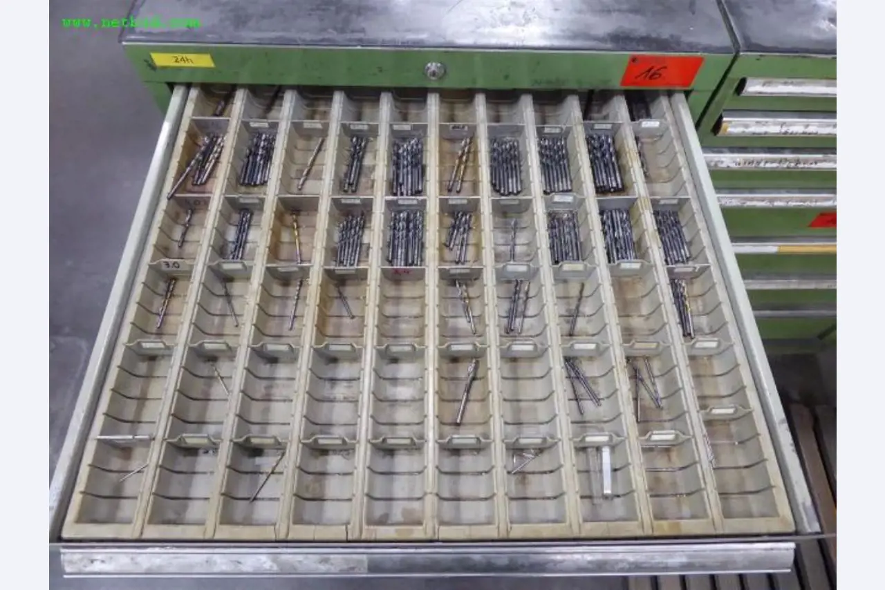 Maschinen zur Metallbearbeitung und Metallverarbeitung <br>-12