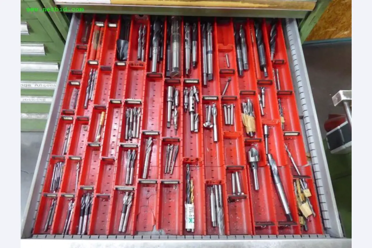 Maschinen zur Metallbearbeitung und Metallverarbeitung <br>-4
