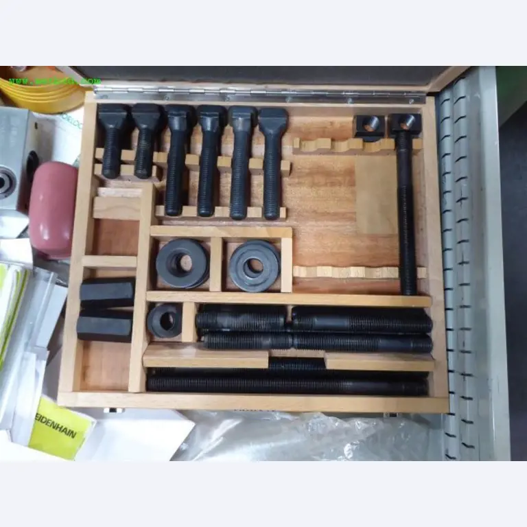 Maschinen zur Metallbearbeitung und Metallverarbeitung <br>-21