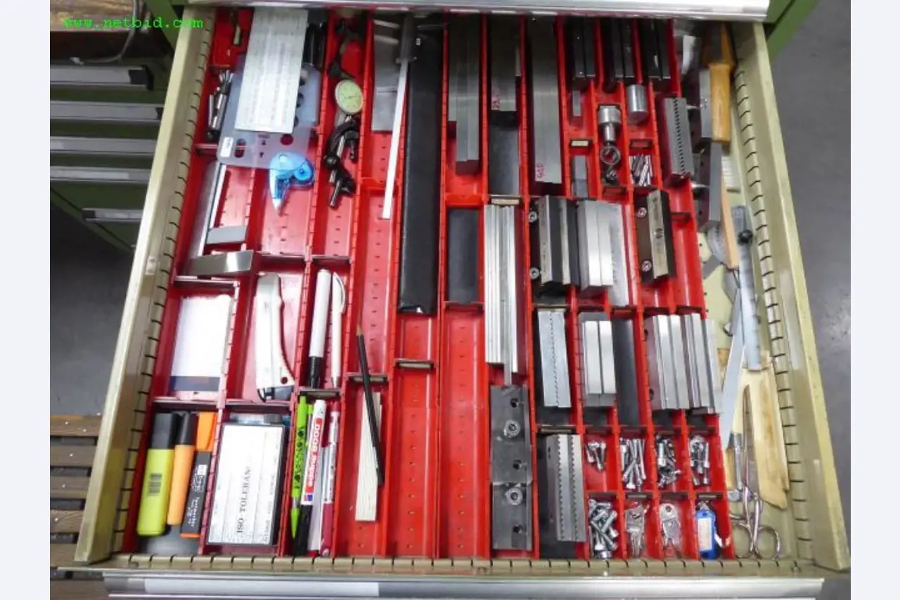 Maschinen zur Metallbearbeitung und Metallverarbeitung <br>-16