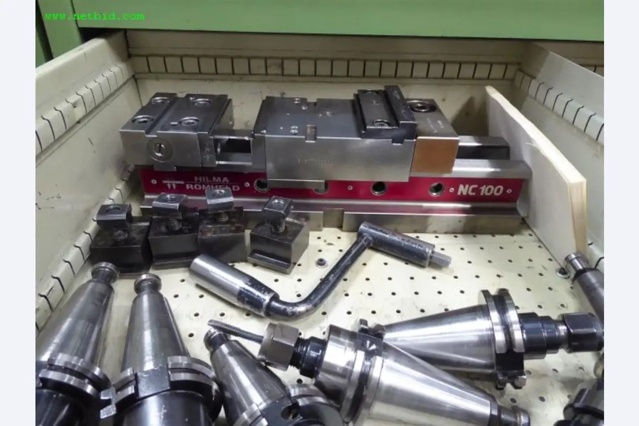 Maschinen zur Metallbearbeitung und Metallverarbeitung <br>-23