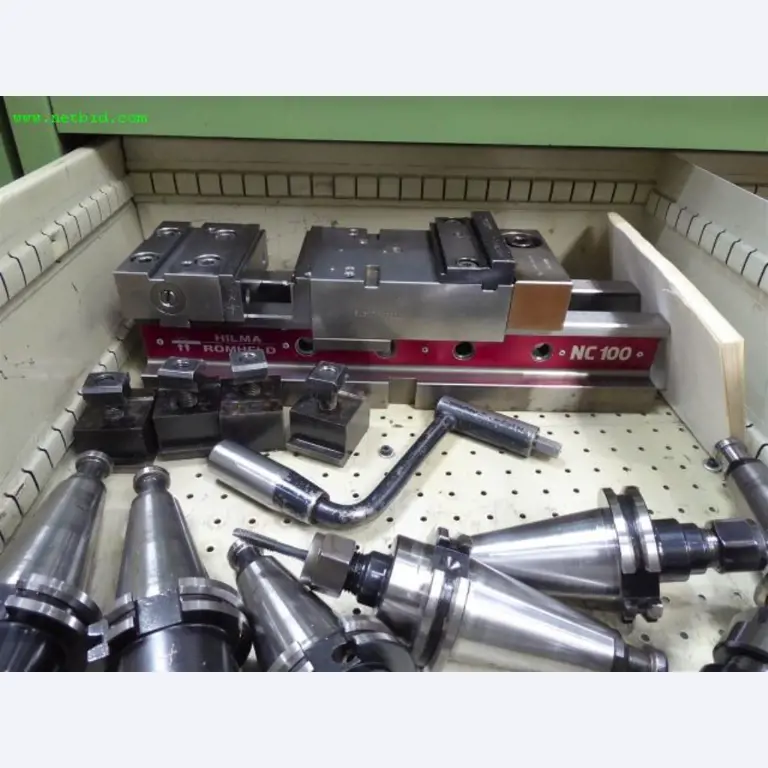 Maschinen zur Metallbearbeitung und Metallverarbeitung <br>-23