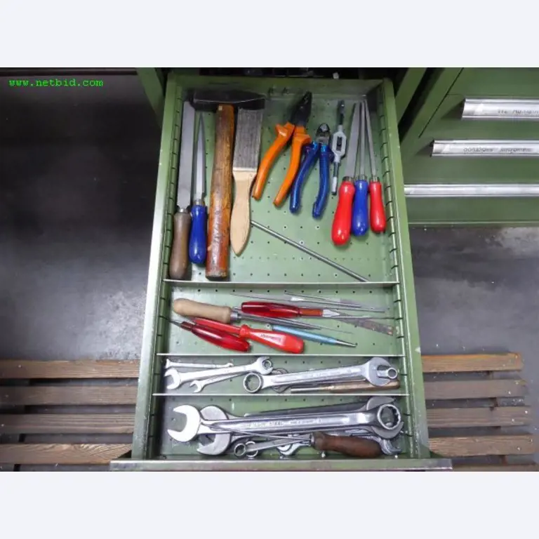 Maschinen zur Metallbearbeitung und Metallverarbeitung <br>-9