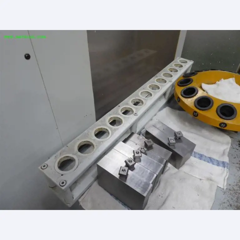 Maschinen zur Metallbearbeitung und Metallverarbeitung <br>-10